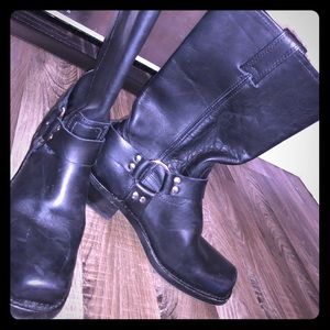 Black Frye boots size 8 in great condition